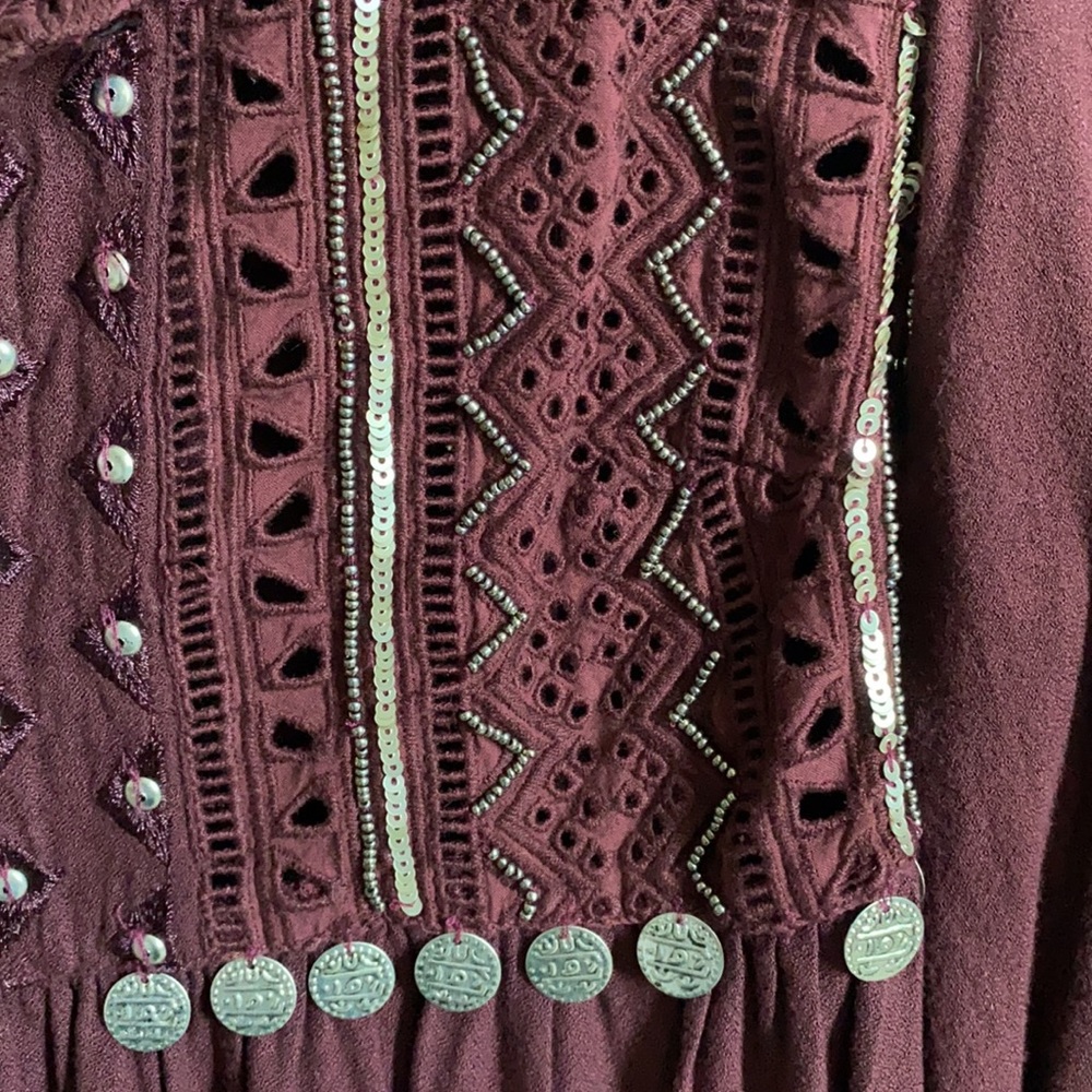 ✨A&F Blouse✨ - Picture 3 of 4